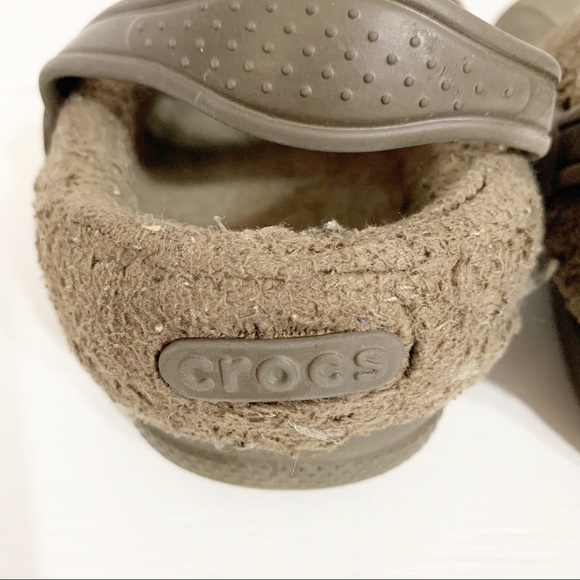 Dual Crocs Comfort™ Faux Fur Lined Adjustable Strap Croc Shoes Warm Brown 10-11 - Picture 11 of 13